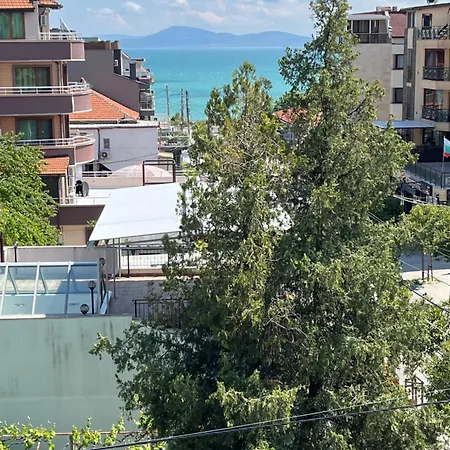 Apartment сарафово холидейс *