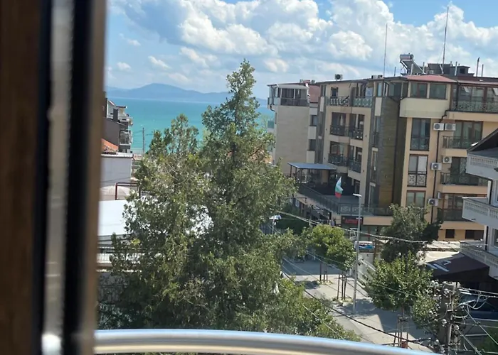 сарафово холидейс *