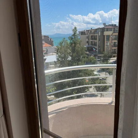 Apartment сарафово холидейс Burgas